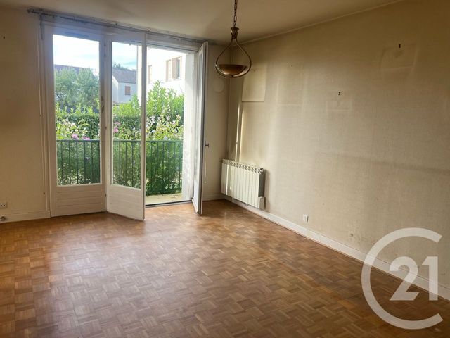 Appartement Duplex à vendre - 6 pièces - 90.0 m2 - AURILLAC - 15 - AUVERGNE - Century 21 Pradel Immobilier