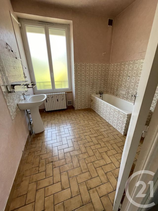 maison à vendre - 6 pièces - 92.0 m2 - AURILLAC - 15 - AUVERGNE - Century 21 Pradel Immobilier