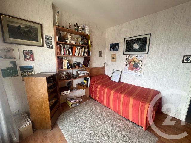 Appartement F4 à vendre - 5 pièces - 84.0 m2 - AURILLAC - 15 - AUVERGNE - Century 21 Pradel Immobilier