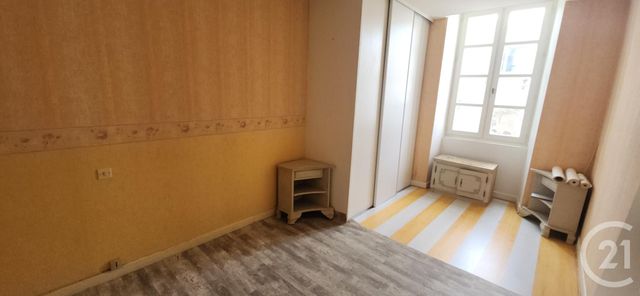 Appartement F3 à vendre - 3 pièces - 75.3 m2 - AURILLAC - 15 - AUVERGNE - Century 21 Pradel Immobilier