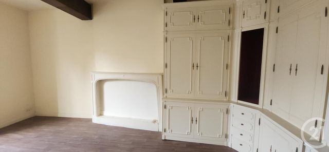 Appartement F3 à vendre - 3 pièces - 75.3 m2 - AURILLAC - 15 - AUVERGNE - Century 21 Pradel Immobilier