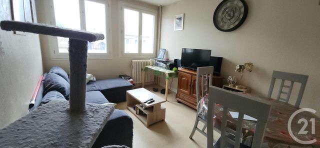 Appartement F2 à vendre - 2 pièces - 41.2 m2 - AURILLAC - 15 - AUVERGNE - Century 21 Pradel Immobilier