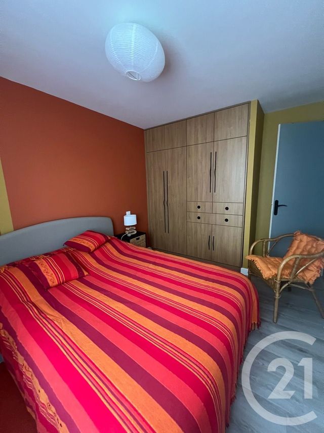 Appartement F4 à vendre - 4 pièces - 72.21 m2 - AURILLAC - 15 - AUVERGNE - Century 21 Pradel Immobilier