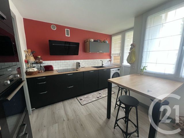 Appartement F4 à vendre - 4 pièces - 72.21 m2 - AURILLAC - 15 - AUVERGNE - Century 21 Pradel Immobilier