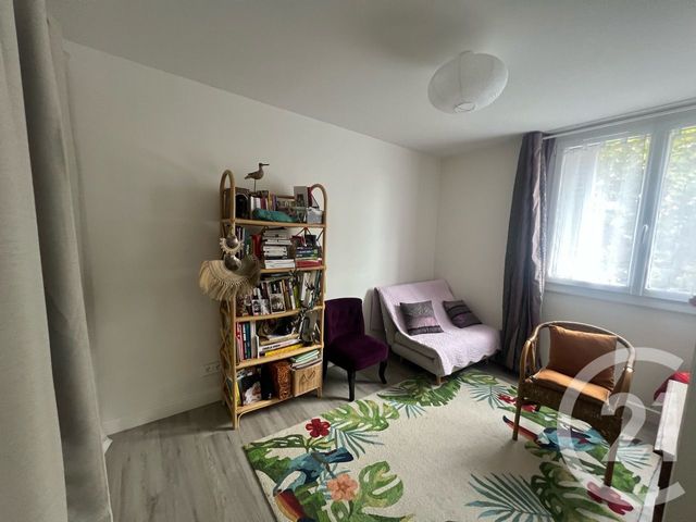 Appartement F4 à vendre - 4 pièces - 72.21 m2 - AURILLAC - 15 - AUVERGNE - Century 21 Pradel Immobilier