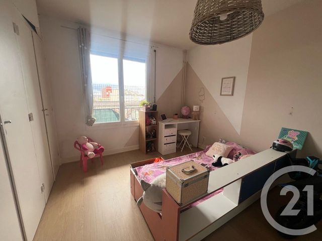 Appartement à vendre - 4 pièces - 87.61 m2 - AURILLAC - 15 - AUVERGNE - Century 21 Pradel Immobilier