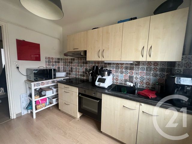 Appartement à vendre - 4 pièces - 87.61 m2 - AURILLAC - 15 - AUVERGNE - Century 21 Pradel Immobilier