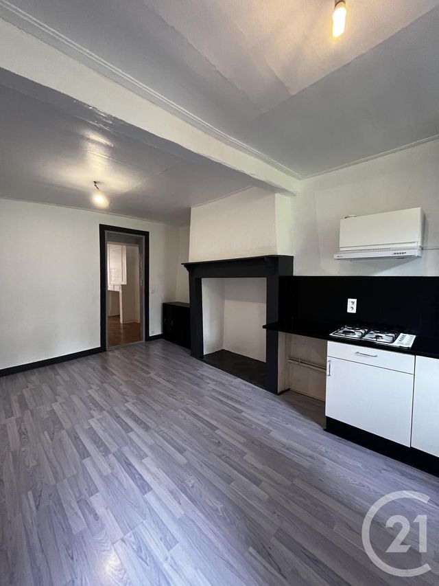 Appartement T2 à louer - 2 pièces - 50.0 m2 - AURILLAC - 15 - AUVERGNE - Century 21 Pradel Immobilier